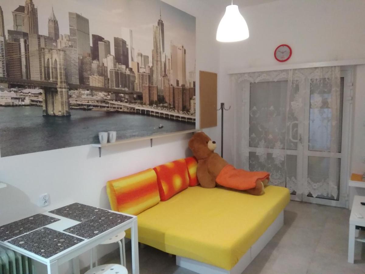 Apartament Przy Parku Noclegi بوتسك المظهر الخارجي الصورة