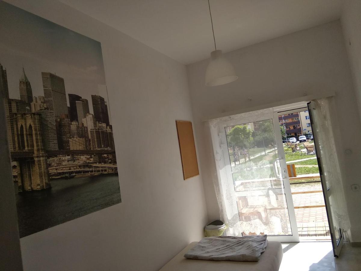 Apartament Przy Parku Noclegi بوتسك المظهر الخارجي الصورة