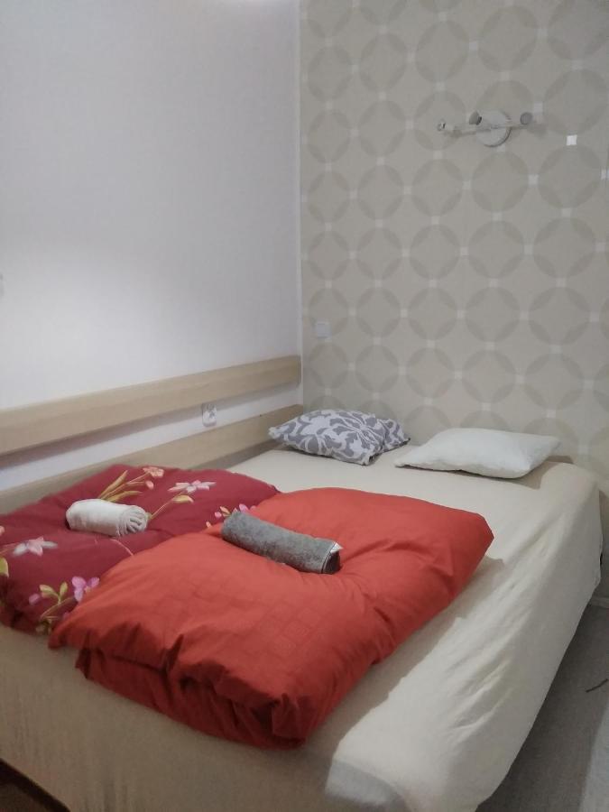 Apartament Przy Parku Noclegi بوتسك المظهر الخارجي الصورة